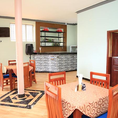 Westway Luxury Suites Mbarara 外观 照片