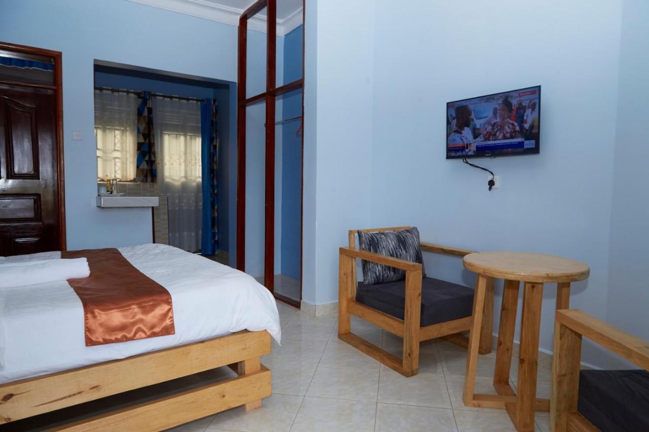 Westway Luxury Suites Mbarara 外观 照片